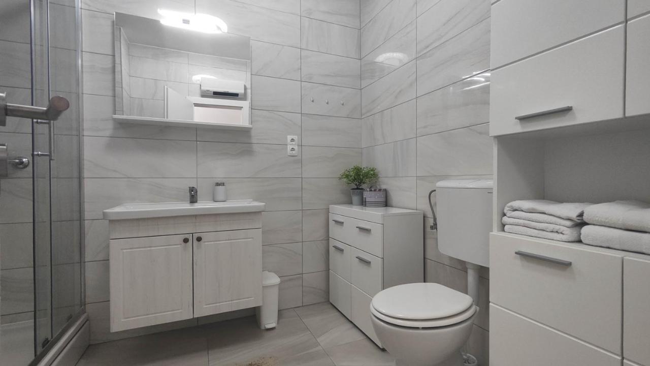 Gold And Silver Apartment زادار المظهر الخارجي الصورة