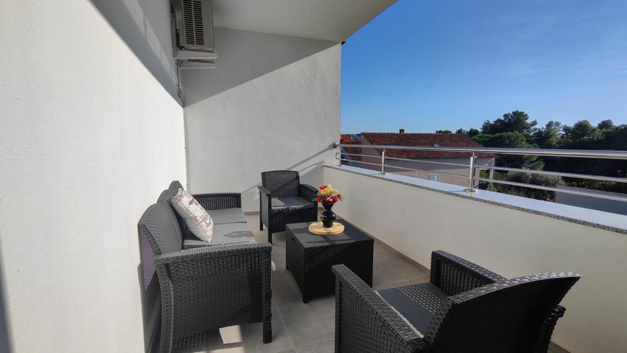 Gold And Silver Apartment زادار المظهر الخارجي الصورة
