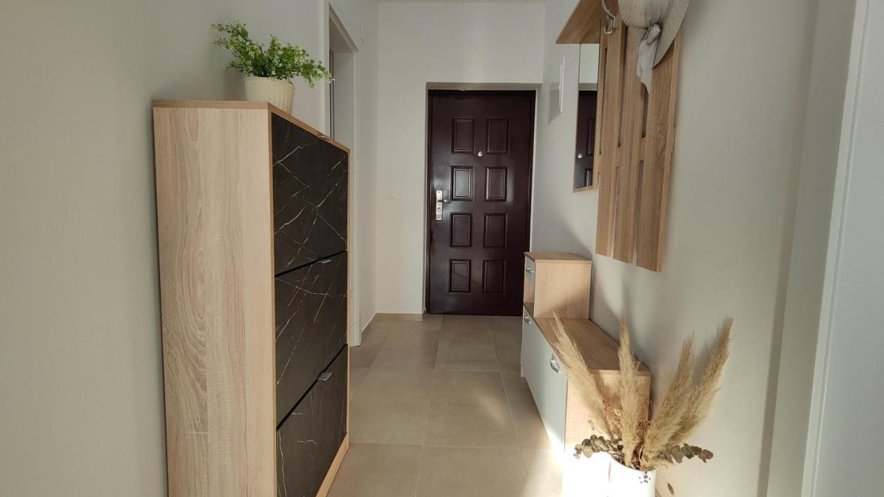 Gold And Silver Apartment زادار المظهر الخارجي الصورة