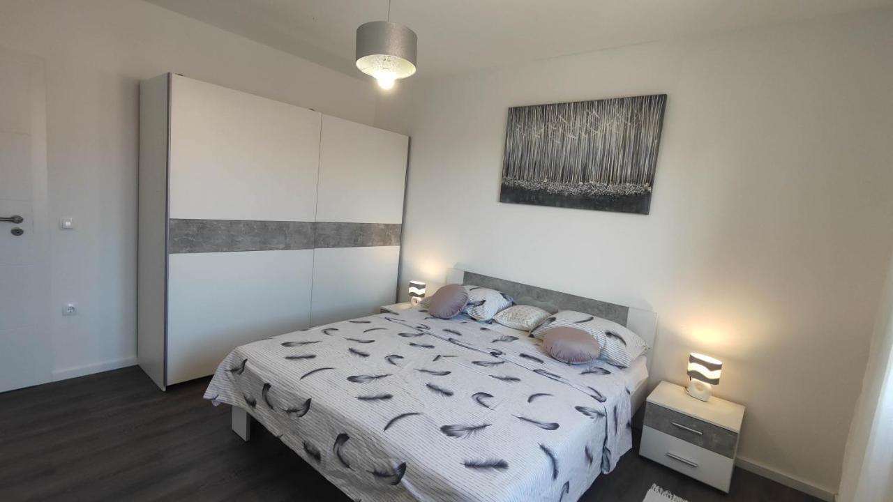 Gold And Silver Apartment زادار المظهر الخارجي الصورة