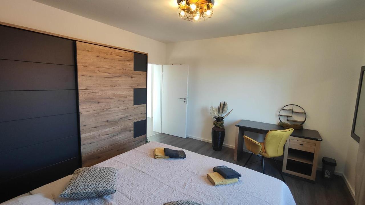 Gold And Silver Apartment زادار المظهر الخارجي الصورة