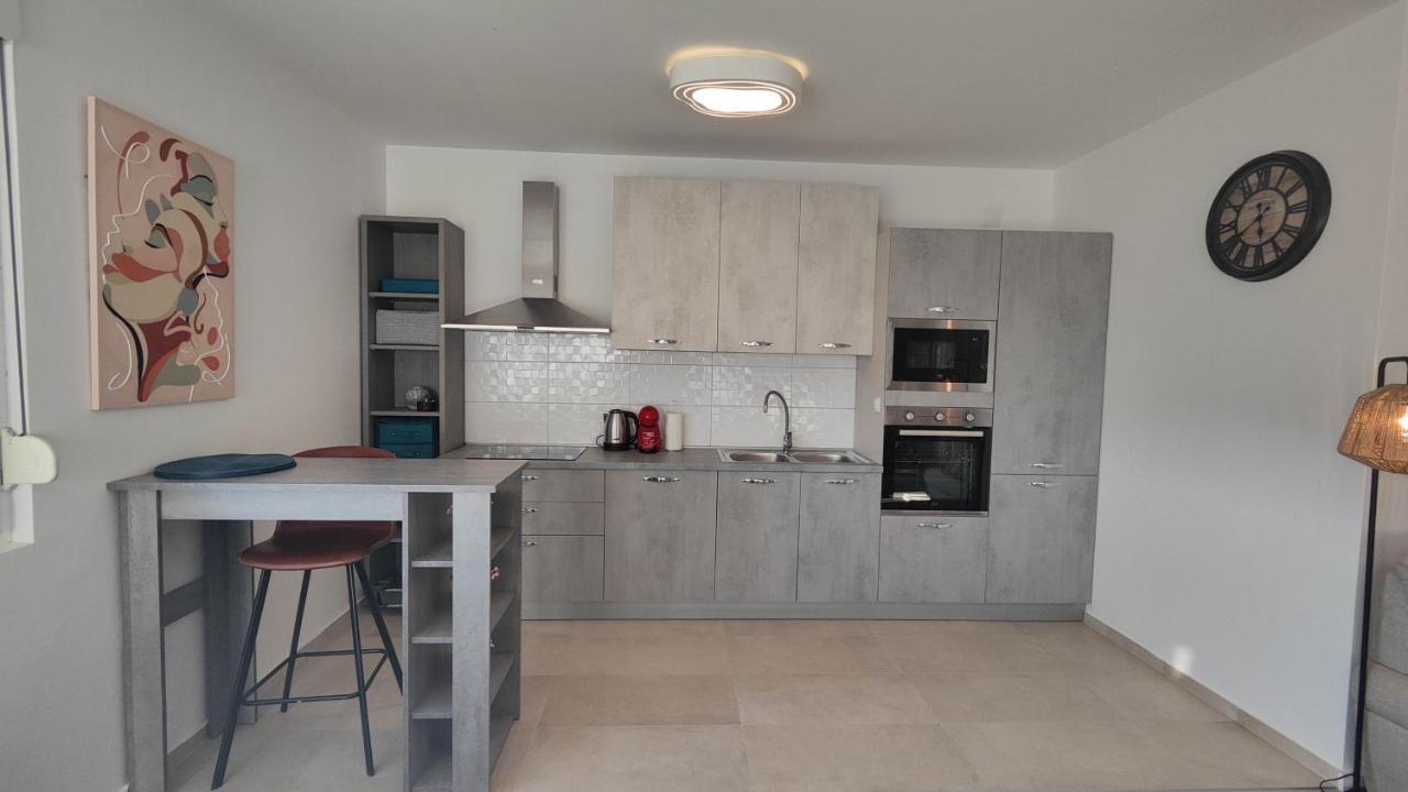 Gold And Silver Apartment زادار المظهر الخارجي الصورة