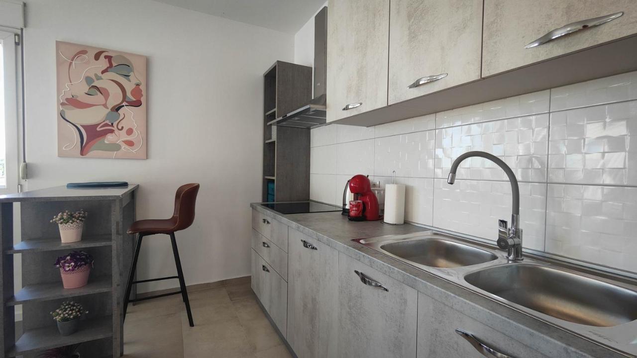 Gold And Silver Apartment زادار المظهر الخارجي الصورة
