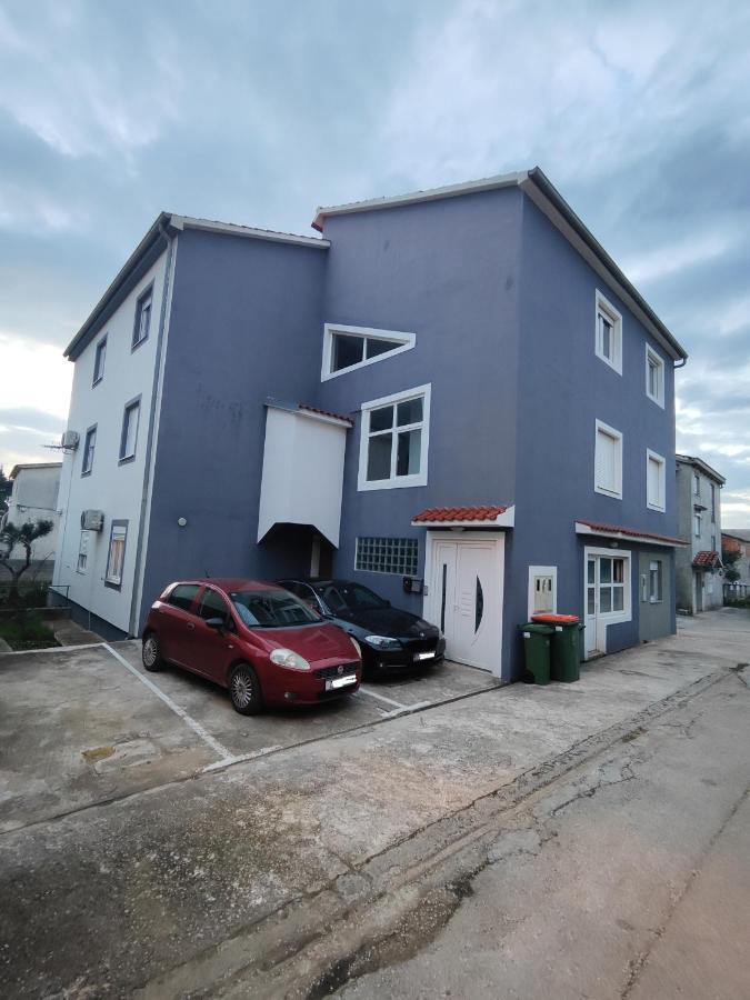 Gold And Silver Apartment زادار المظهر الخارجي الصورة